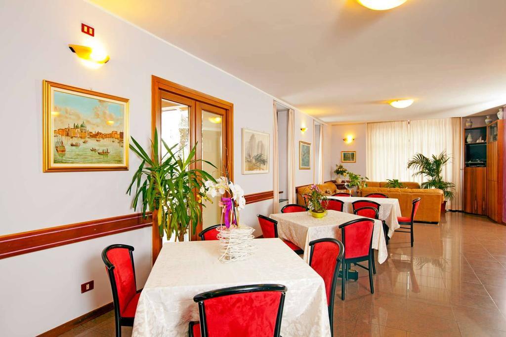 Hotel Libia Fino Del Monte Bagian luar foto